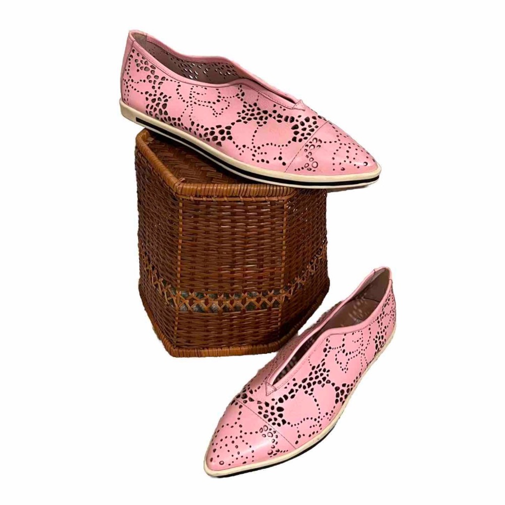 James Chan Tisha Slip On Pink Leather Flats Coquette Feminine Point Toe Sneaker